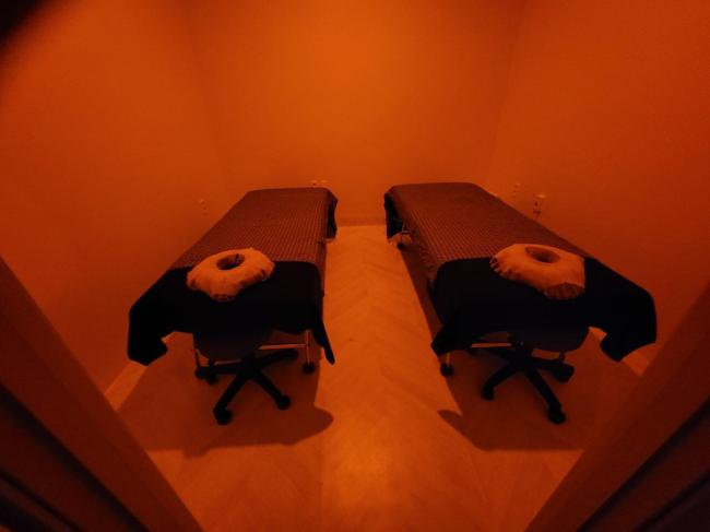 중동 한국마사지 전문 미인아로마의 깔끔하고 정돈된 내부 전경
