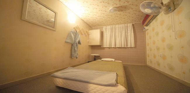 태국마사지 서비스가 제공되는 화서동 청담마사지 매장 내부 사진