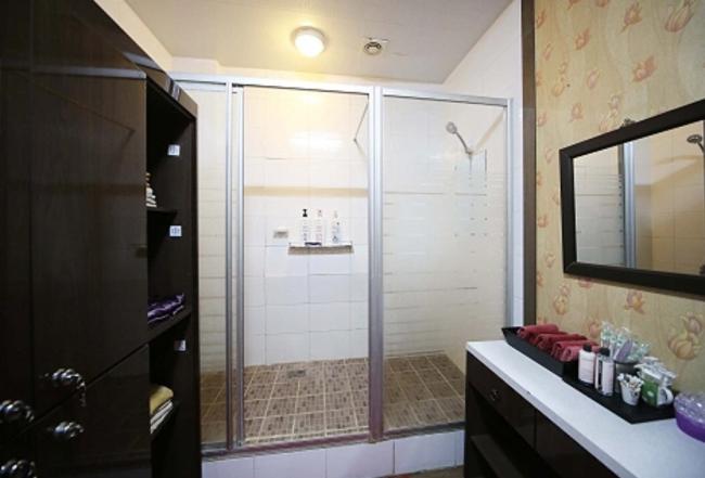 학장동 인근 중국관리사 마사지 전문 락아로마스파의 아늑한 내부 시설 안내