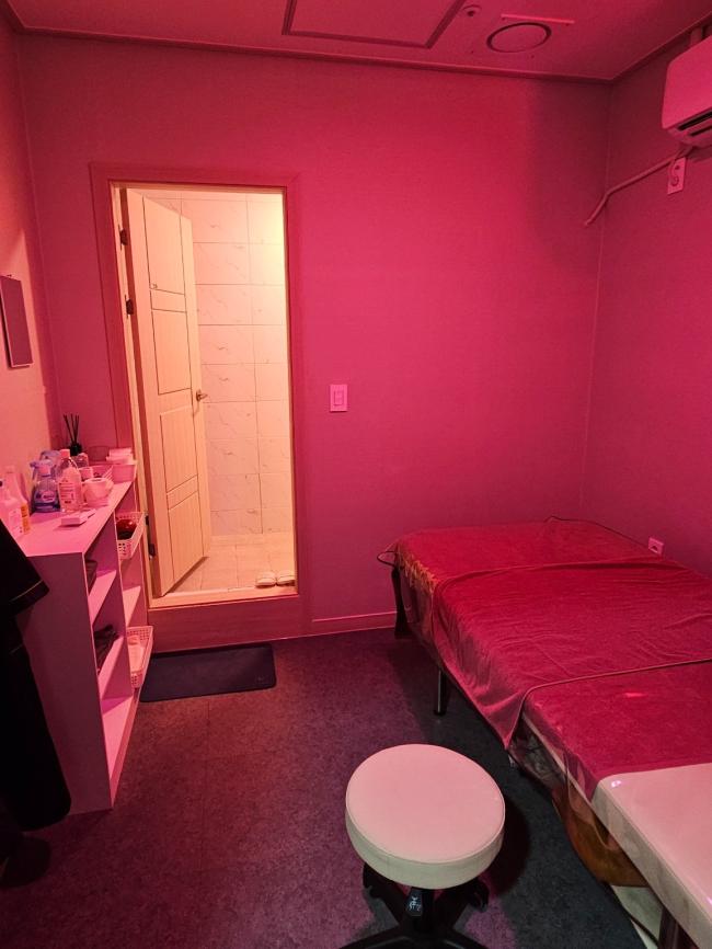 명품J마사지 - 망월동 미사역 인근 주차가능, 24시간, 샤워가능 완비된 마사지 시설