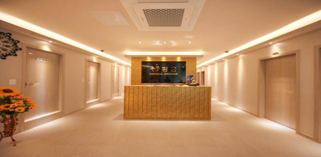 정왕동 중국마사지 전문 황궁정통마사지의 깔끔하고 정돈된 내부 전경