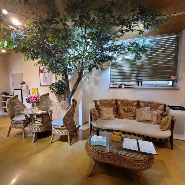 반송동 인근 아로마, 건식/스포츠, 커플관리, 풋케어 서비스가 제공되는 휴리프레싱의 전체 시설