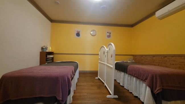 주변 한국마사지 추천 매장 올바른마사지의 전체적인 인테리어 모습