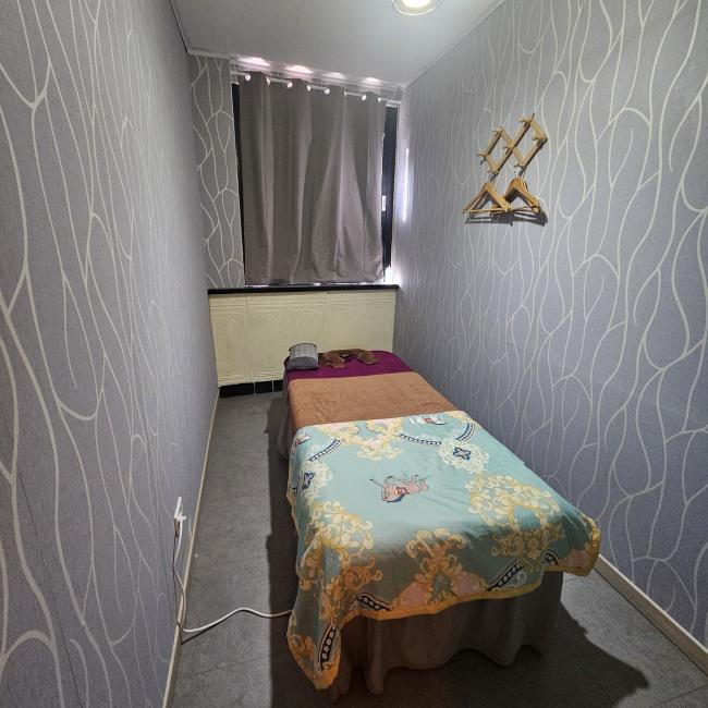 이도일동 인근 아로마, 건식/스포츠, 커플관리, 스웨디시 서비스가 제공되는 여왕아로마의 전체 시설