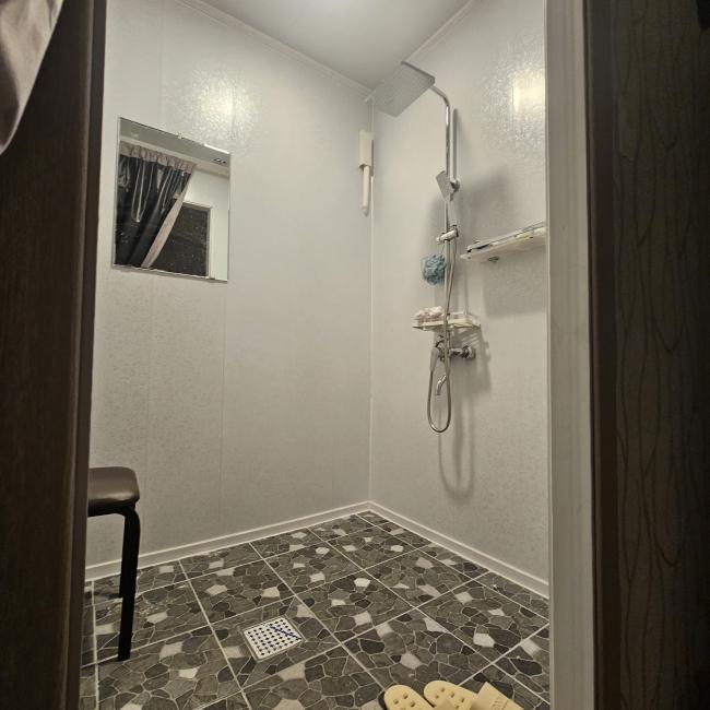 이도일동 여왕아로마 주차가능, 24시간, 샤워가능, 커플실, 수면가능, 단체예약, 남/여공용샵 완비된 시설 사진