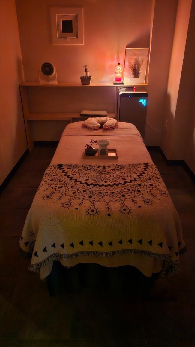 이도이동 중국마사지 전문 로마아로마의 깔끔하고 정돈된 내부 전경