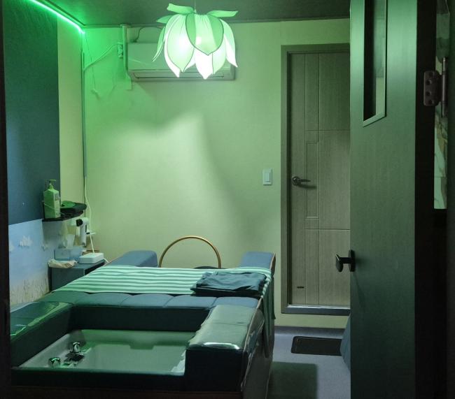 한국마사지 서비스가 제공되는 명지동 가자세신 매장 내부 사진