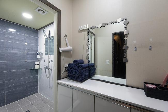 고잔동 한국관리사 마사지샵 라임테라피의 쾌적한 관리실 내부 모습