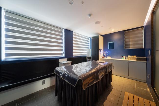 노고산동 스웨디시 전문 루트스웨디시의 깔끔하고 정돈된 내부 전경