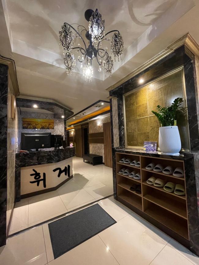 휘게 - 상남동 인근 태국마사지 전문 마사지 매장 전경