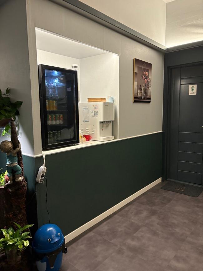 상동 중국마사지 전문 신의야아로마의 깔끔하고 정돈된 내부 전경