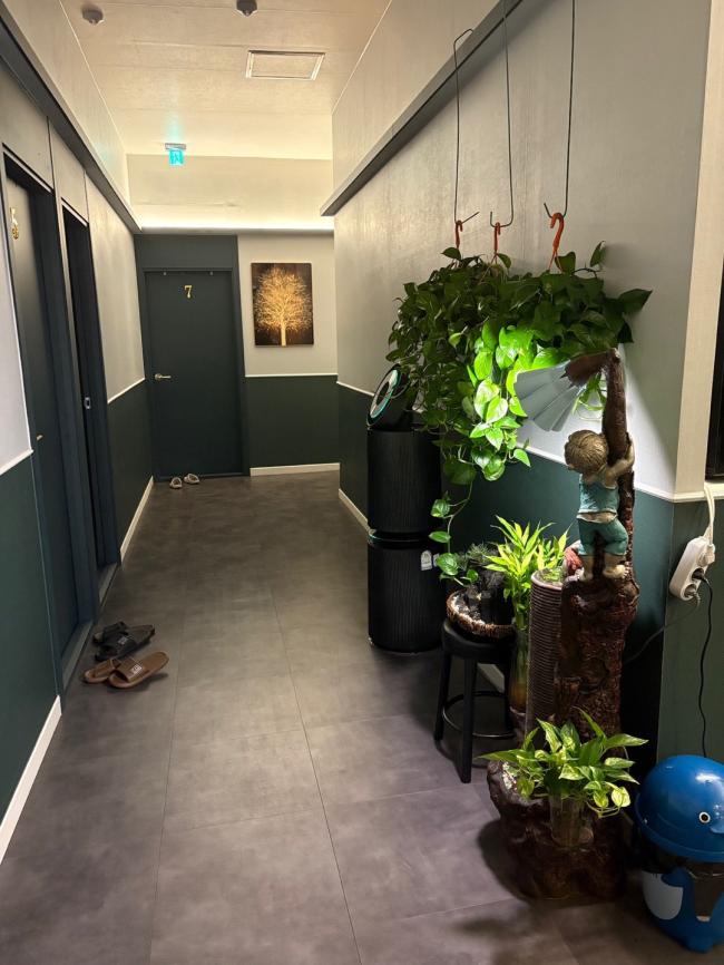 상동 한국관리사, 중국관리사 마사지샵 신의야아로마의 쾌적한 관리실 내부 모습