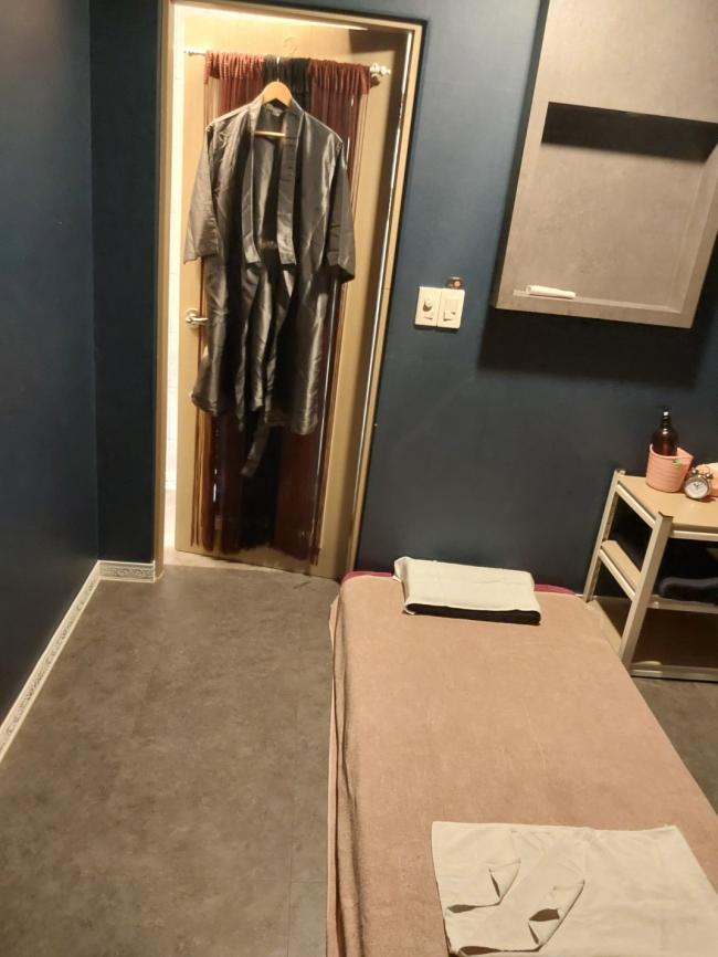 경성대부경대역,남천역,금련산역 인근 타이, 아로마 서비스가 제공되는 쿨테라피의 전체 시설