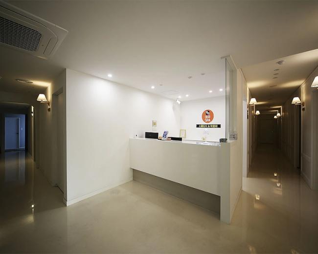 주변 한국마사지 추천 매장 여우스파의 전체적인 인테리어 모습