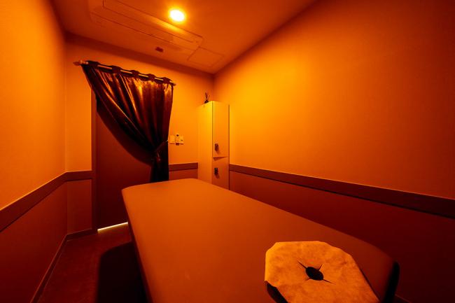 용강동 스웨디시 전문 베스트아로마의 깔끔하고 정돈된 내부 전경