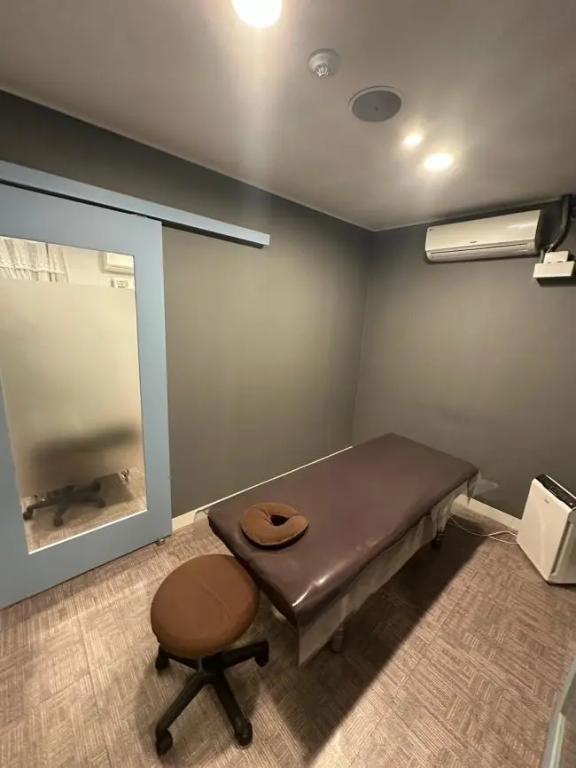 동변동 인근 마사지 잘하는 곳 일층테라피 청결하게 관리된 내부 시설