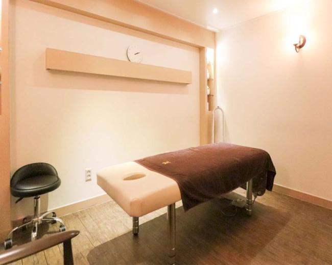 역삼동 한국관리사 마사지샵 미인테라피의 쾌적한 관리실 내부 모습