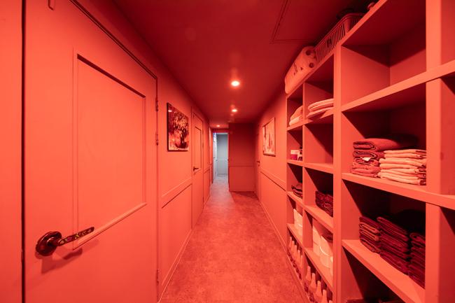 뉴욕스웨디시 - 관철동 종로3가역,을지로입구역,을지로3가역,종각역,안국역,을지로4가역,명동역,충무로역 인근 주차가능, 샤워가능, 남/여공용샵 완비된 마사지 시설