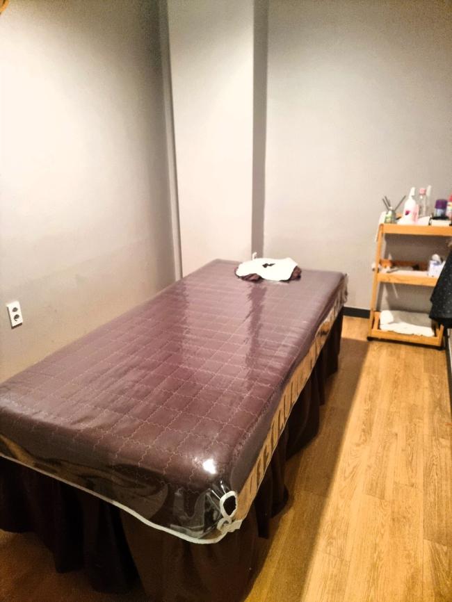 뮤테라피 - 외동 박물관역,수로왕릉역 인근 스웨디시 전문 마사지 매장 전경