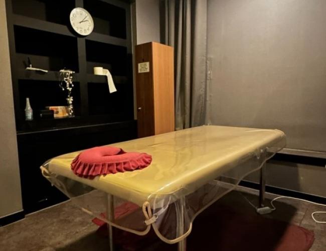상동 한국마사지 전문 구름스웨디시의 깔끔하고 정돈된 내부 전경