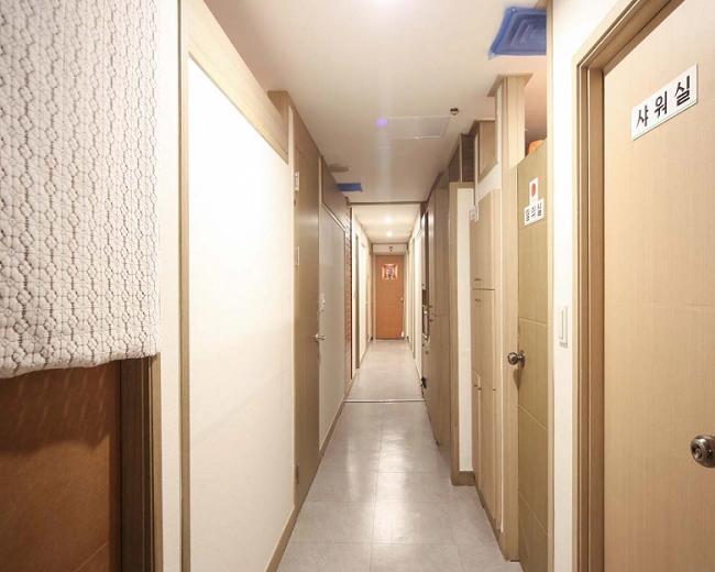 중국마사지 서비스가 제공되는 구로동 귀빈전통마사지 매장 내부 사진