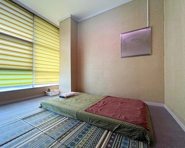 두호동 한국마사지 전문 황금약손마사지의 깔끔하고 정돈된 내부 전경