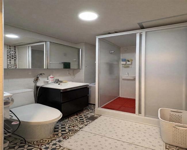 국회의사당역,여의도역 인근 아로마, 건식/스포츠, 풋케어 서비스가 제공되는 엠마오테라피의 전체 시설