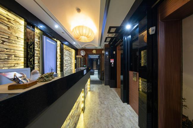 상동 한국관리사 마사지샵 청담테라피 의 쾌적한 관리실 내부 모습