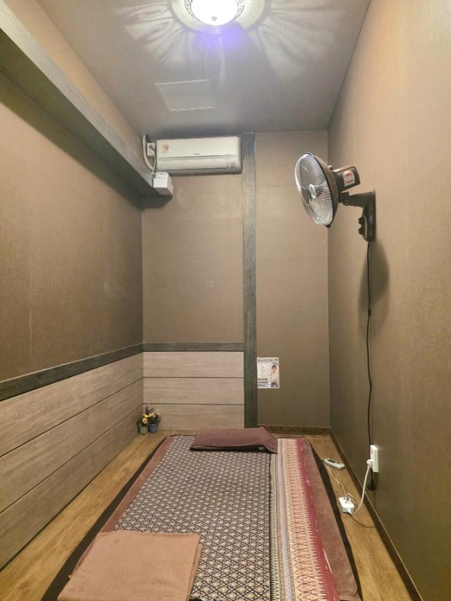 원리 태국마사지 전문 WON아로마의 깔끔하고 정돈된 내부 전경