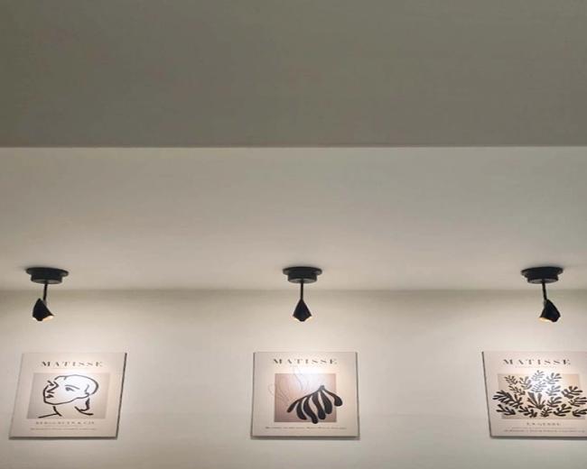 두정동 스웨디시 전문 리얼테라피의 깔끔하고 정돈된 내부 전경