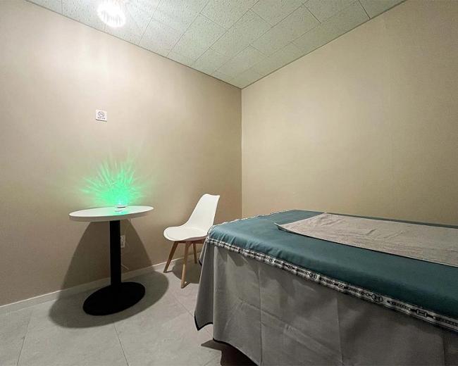 두호동 중국마사지 전문 해양테라피의 깔끔하고 정돈된 내부 전경