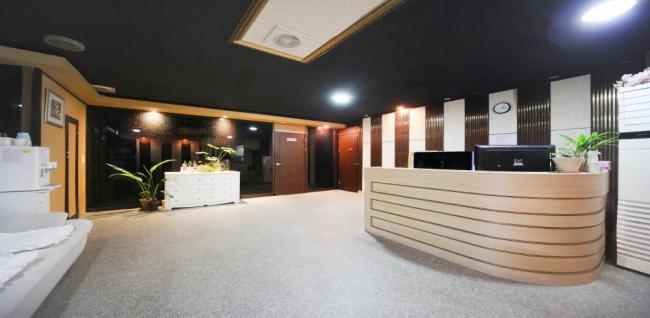 여우힛트마사지 - 본오동 상록수역 인근 중국마사지 전문 마사지 매장 전경