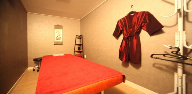 곡반정동 중국마사지 전문 에이스아로마의 깔끔하고 정돈된 내부 전경