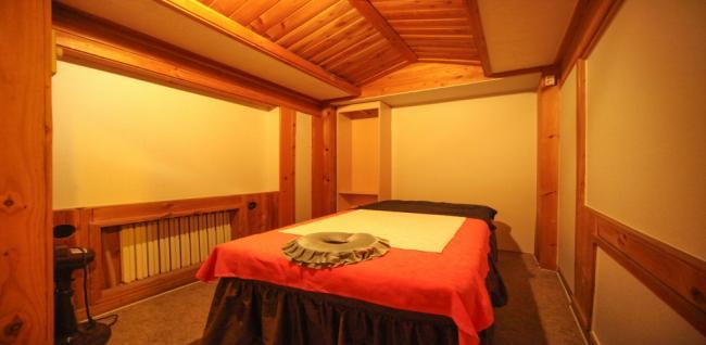 용두리 중국마사지 전문 궁마사지의 깔끔하고 정돈된 내부 전경