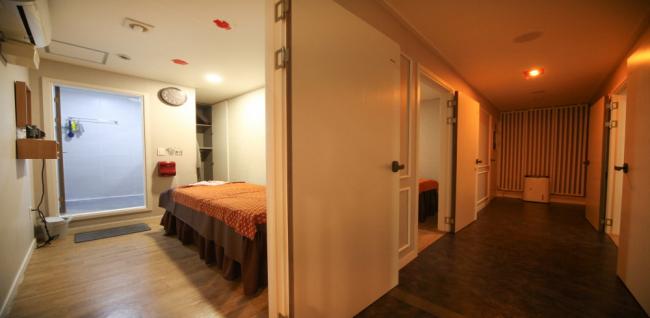 신호동 인근 한국관리사 마사지 전문 봄아로마의 아늑한 내부 시설 안내