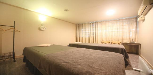 중국마사지 서비스가 제공되는 신방동 귀빈중국전통 매장 내부 사진