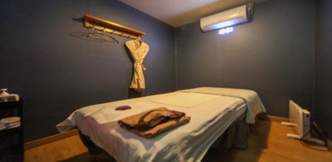 홍문동에 위치한 아로마, 건식/스포츠, 스웨디시 서비스 가능 금천마사지 시설