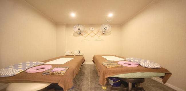 대방역,신길역,서울지방병무청역,여의도역에 위치한 아로마, 건식/스포츠, 커플관리, 스웨디시, 풋케어 서비스 가능 더테라피 시설