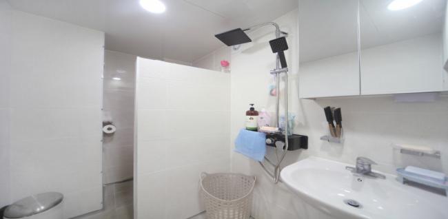 신길동 한국마사지 전문 더테라피의 깔끔하고 정돈된 내부 전경