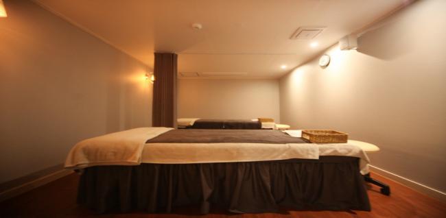 옥련동 인근 마사지 잘하는 곳 더풋샵 청결하게 관리된 내부 시설