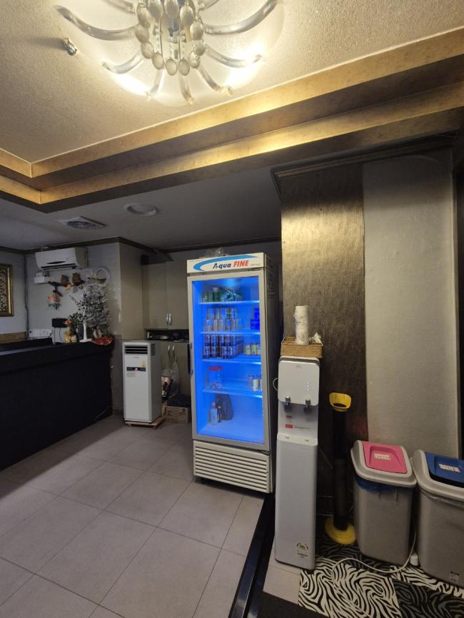 태국마사지 서비스가 제공되는 동문동 수타이마사지 매장 내부 사진