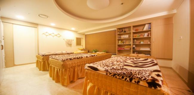 반송동 인근 아로마, 건식/스포츠, 커플관리, 풋케어 서비스가 제공되는 량즈중국전통의 전체 시설