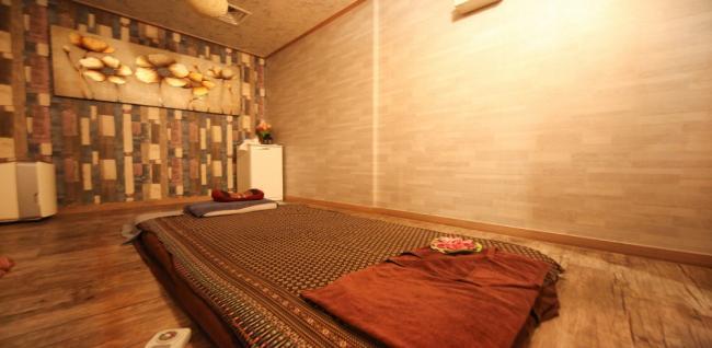 태국마사지 서비스가 제공되는 사우동 명품태국전통 매장 내부 사진