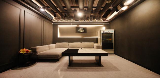 장항동 중국마사지 전문 힐링마사지의 깔끔하고 정돈된 내부 전경