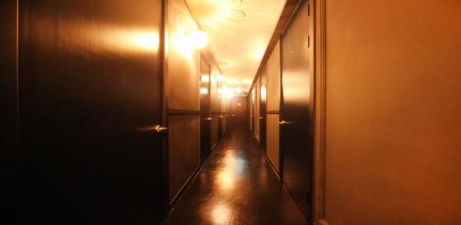 장항동 중국마사지 전문 힐링마사지의 깔끔하고 정돈된 내부 전경