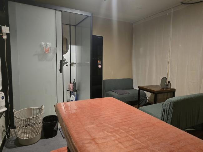 장항동 스웨디시 전문 버블스웨디시의 깔끔하고 정돈된 내부 전경