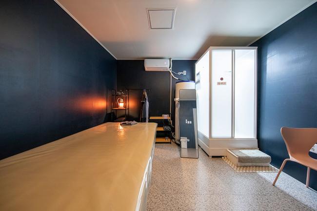 상인동 스웨디시 전문 라라테라피의 깔끔하고 정돈된 내부 전경