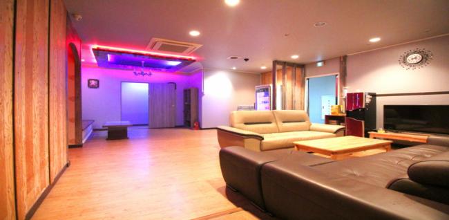 수청동 인근 한국관리사 마사지 전문 휴마사지의 아늑한 내부 시설 안내