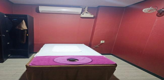 읍내리 중국마사지 전문 에이스의 깔끔하고 정돈된 내부 전경