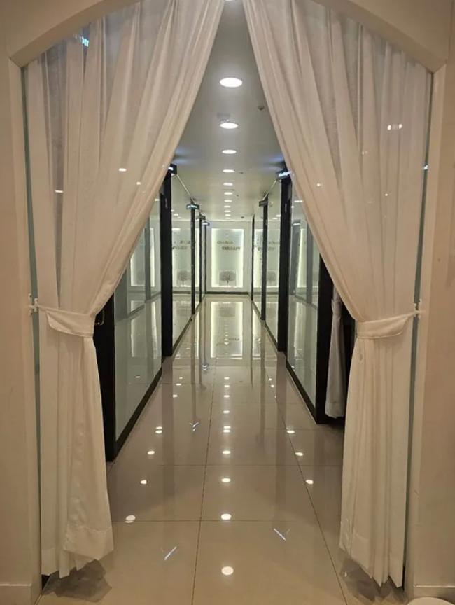 내동 한국마사지 전문 글로벌테라피의 깔끔하고 정돈된 내부 전경